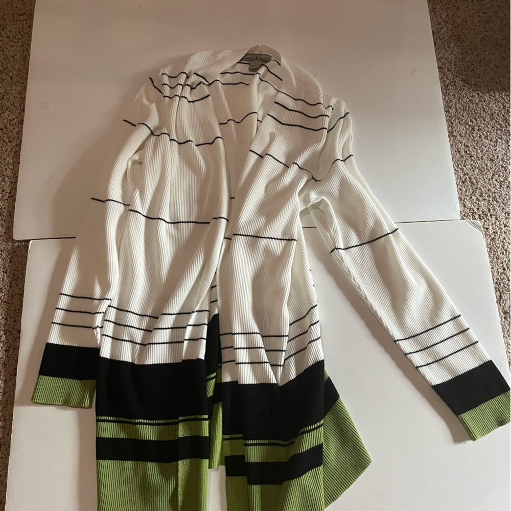Striped And Solid Tops Collection - image 2